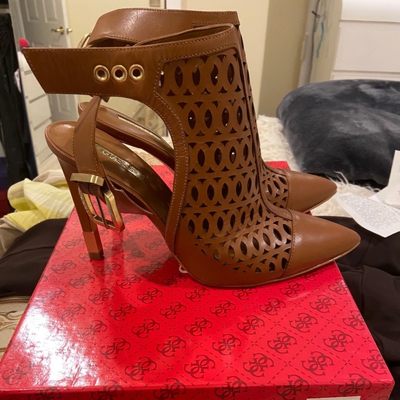 Guess Shoes - GUESS Womens Gw VENILIA Leather Pointed Toe Platform Boots, Brown